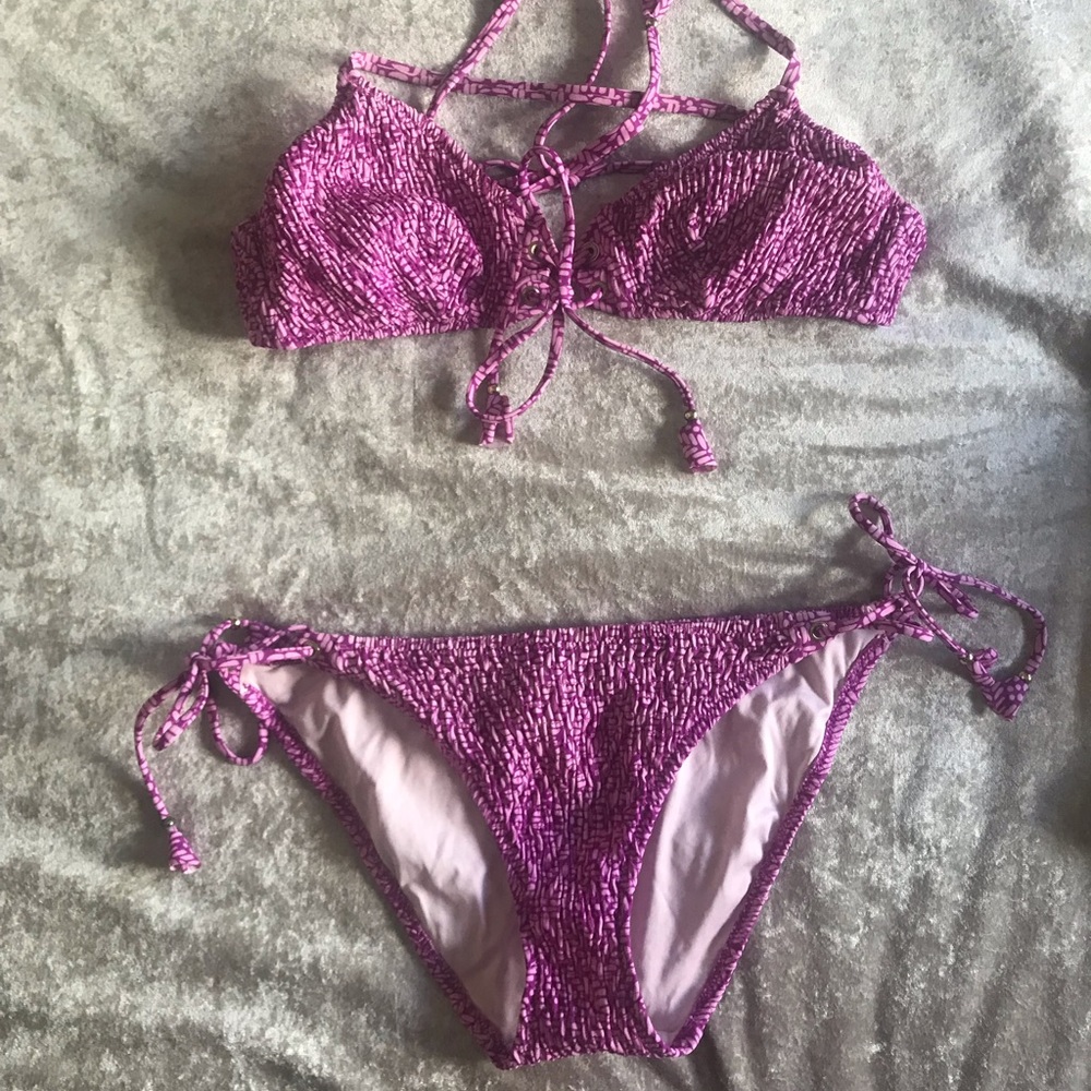Victoria’s Secret magenta bikini